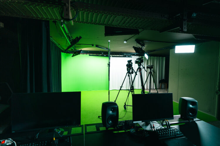 FIlm ab –  im Multimedia Studio